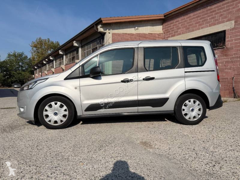 Véhicule utilitaire Ford