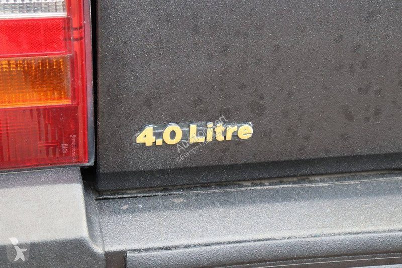 Véhicule utilitaire Jeep Limited