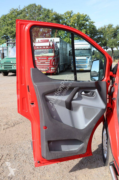 Véhicule utilitaire Ford