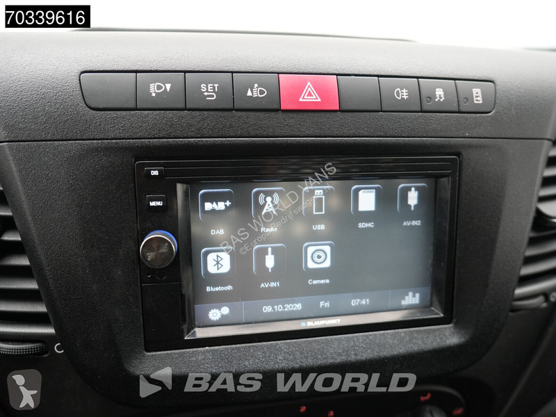 Véhicule utilitaire Iveco 35C14 Laadklep...