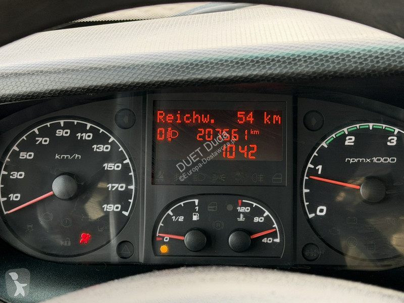 Véhicule utilitaire Iveco 70C18 V H