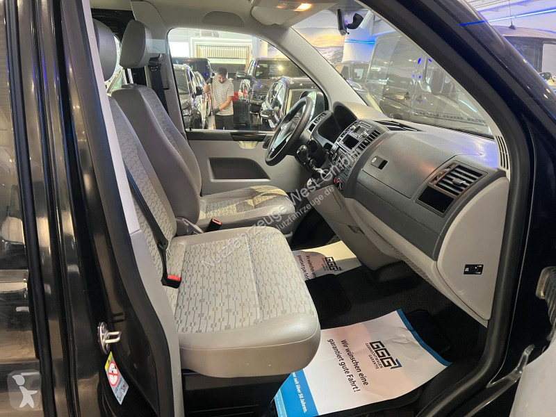 Véhicule utilitaire Volkswagen T5...