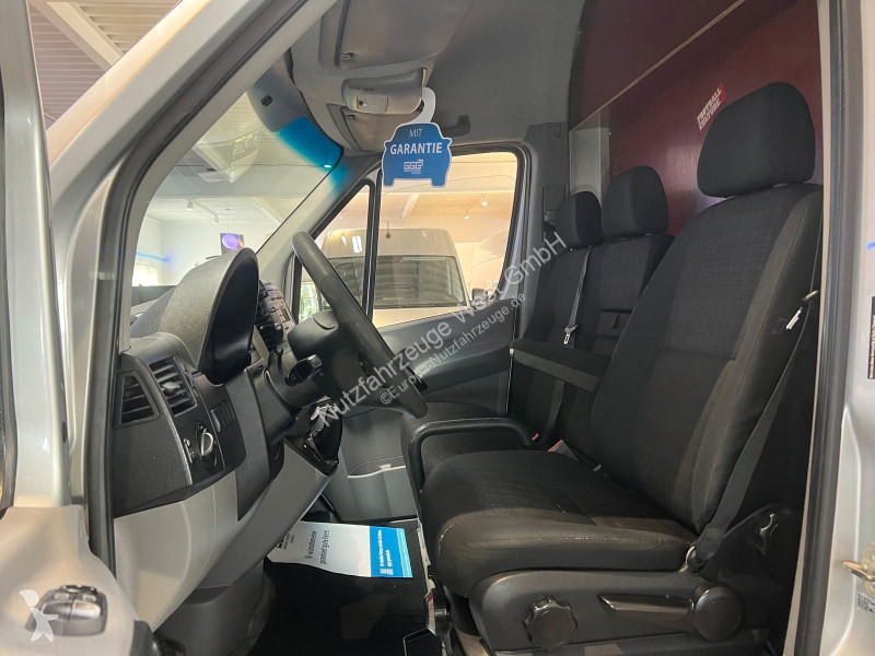 Véhicule utilitaire Mercedes 313...