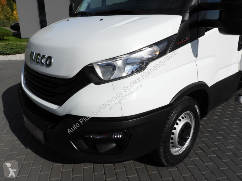 Véhicule utilitaire Iveco 35S16 DAILY