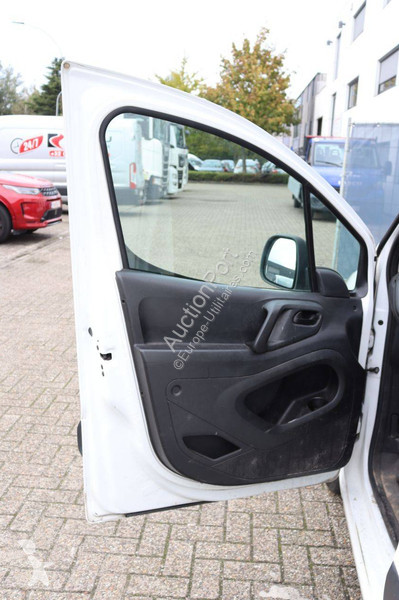 Véhicule utilitaire Peugeot
