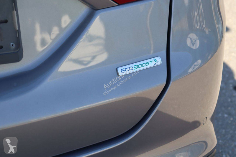 Véhicule utilitaire Ford
