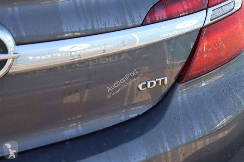 Véhicule utilitaire Opel