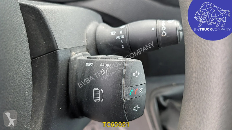 Véhicule utilitaire Renault L1H2 135.35