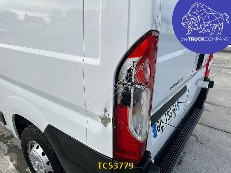 Véhicule utilitaire Peugeot Peugeot boxer 130cv...