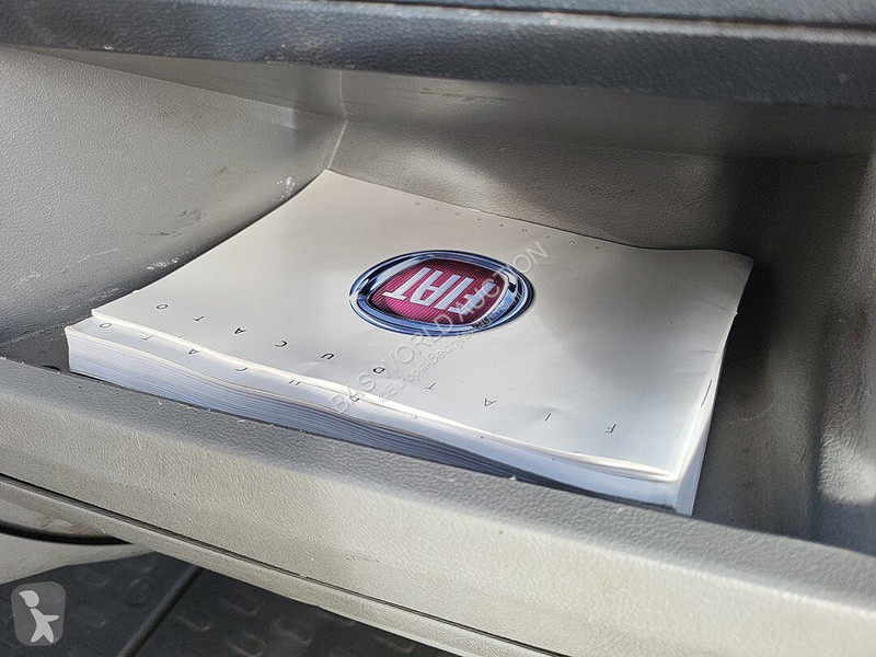 Véhicule utilitaire Fiat 120PK