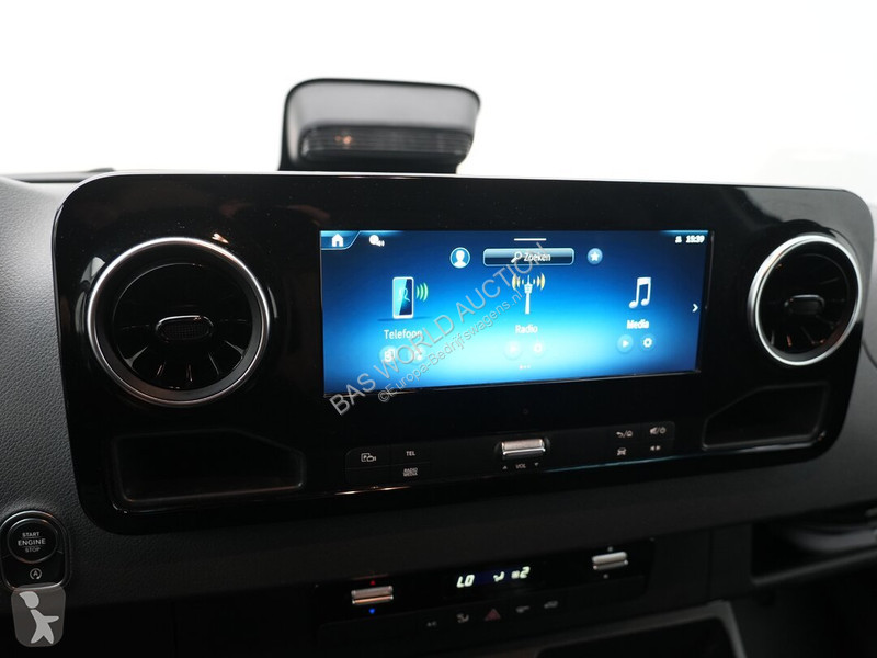 Mercedes 315 CDI van