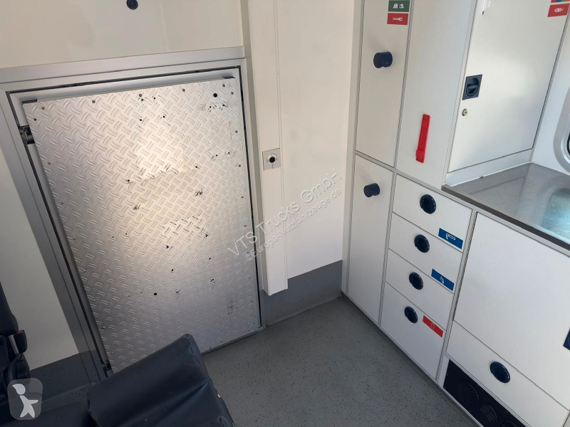 Mercedes 519 CDI Hospi Mobil Aufbau van