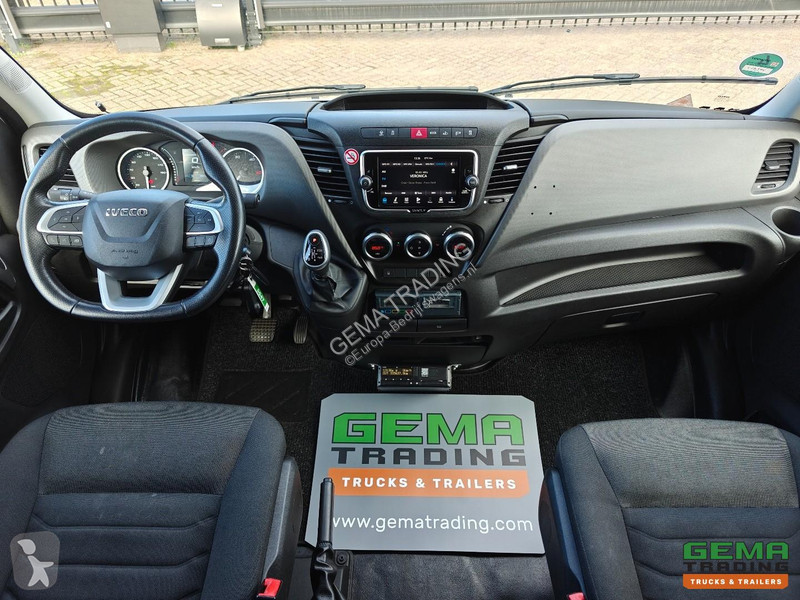 Furgoneta Iveco 4x2 Hi-Matic Sleeper Cab Euro6...