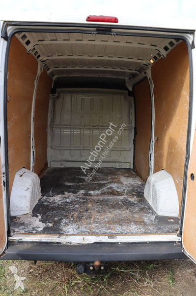 Véhicule utilitaire Peugeot