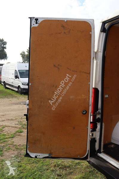 Véhicule utilitaire Peugeot