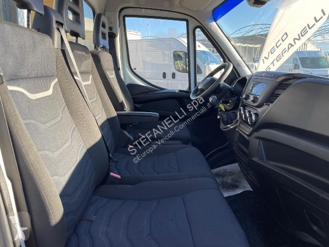 Véhicule utilitaire Iveco DAILY 35C16 CASSONE...