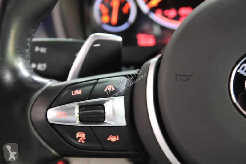 Autoutilitară BMW xDrive40e High Executive M...