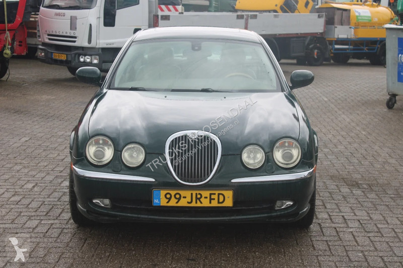 Véhicule utilitaire Jaguar 3.0 V6 EXECUTIVE...
