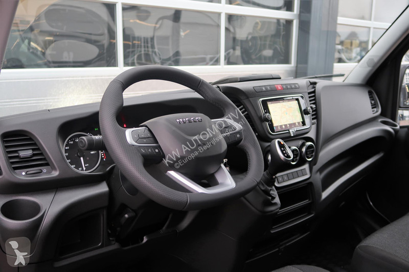 Bedrijfswagen Iveco 35S18HV 3.0 L2H2 BPM VRIJ/...
