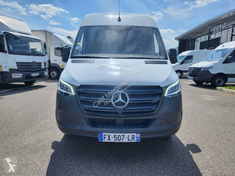 Véhicule utilitaire Mercedes