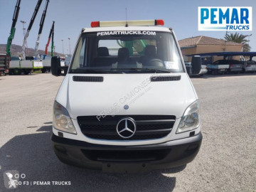 Utilitaire plateau Mercedes
