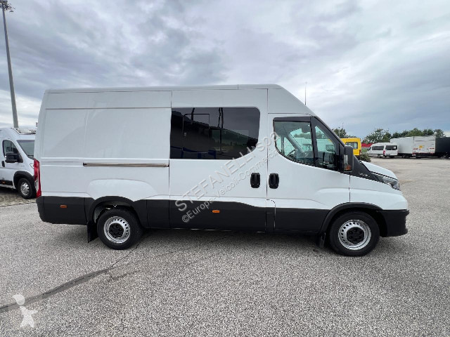 Furgoneta Iveco DAILY 35S16A8 V 7 posti 3520L