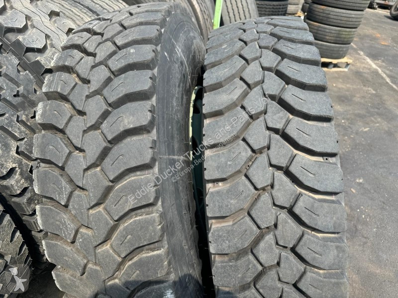 Autoutilitară Michelin 13R22.5 X WORKS SET