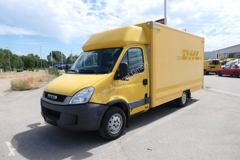 Veículo utilitário Iveco Daily 35 S11 C30C...