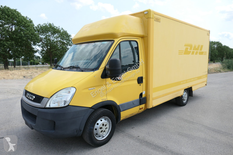 Autoutilitară Iveco Daily 35 S11 C30C AUTOMATIK...