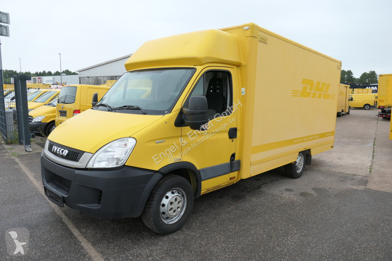 Veículo utilitário Iveco Daily 35 S11 C30C...