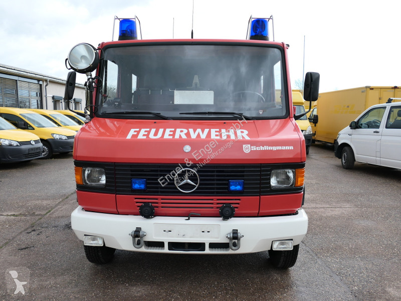 Véhicule utilitaire Mercedes 814 D LF 8/6 DoKa...