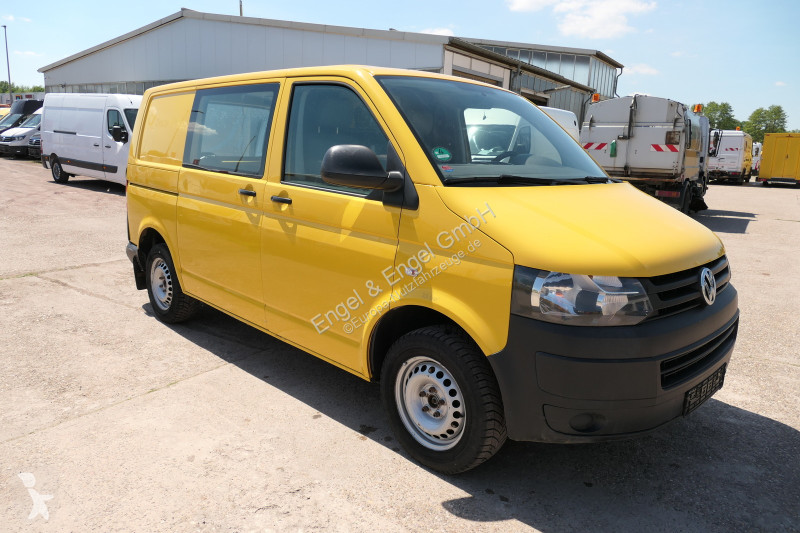 Véhicule utilitaire Volkswagen T5 Transporter...