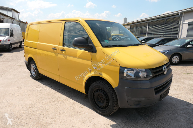Autoutilitară Volkswagen T5 Transporter 2.0 TDI...