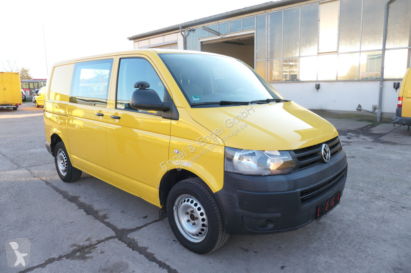 Autoutilitară Volkswagen T5 Transporter 2.0 TDI...