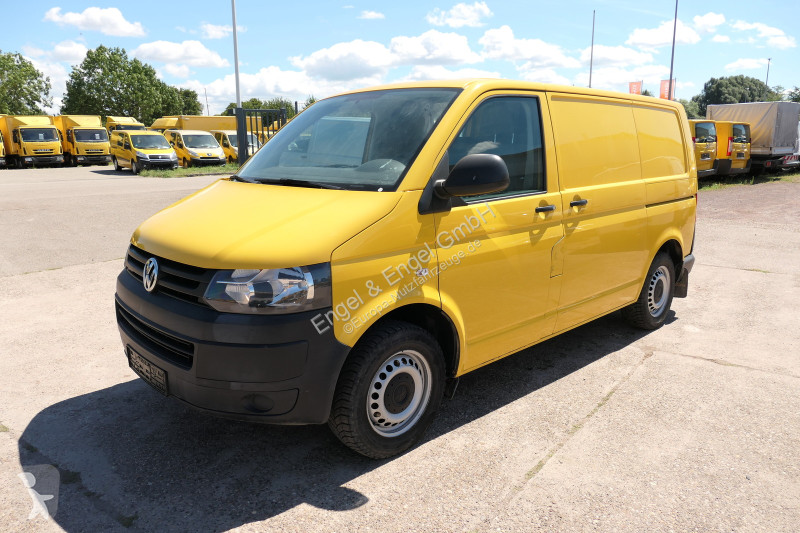 Autoutilitară Volkswagen T5 Transporter 2.0 TDI...