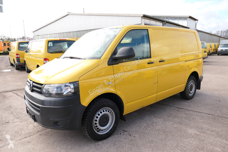 Autoutilitară Volkswagen T5 Transporter 2.0 TDI...