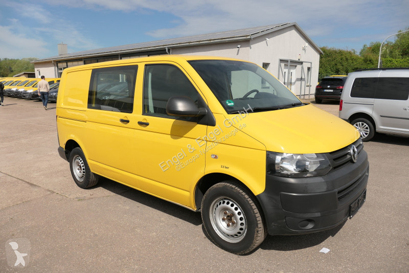 Autoutilitară Volkswagen T5 Transporter 2.0 TDI...