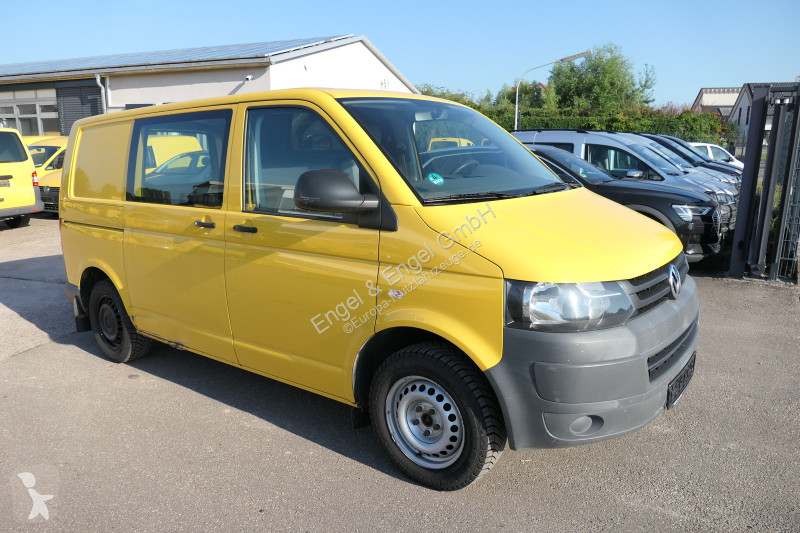 Véhicule utilitaire Volkswagen T5 Transporter...