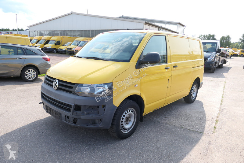 Véhicule utilitaire Volkswagen T5 Transporter...