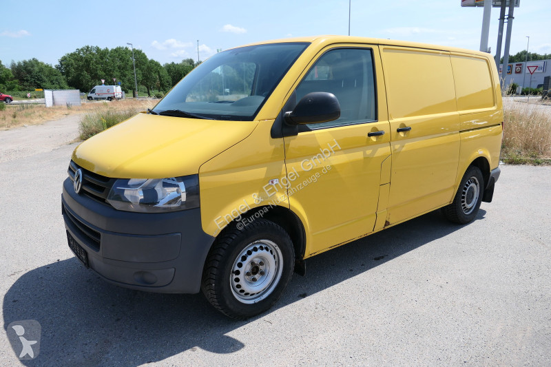 Véhicule utilitaire Volkswagen T5 Transporter...