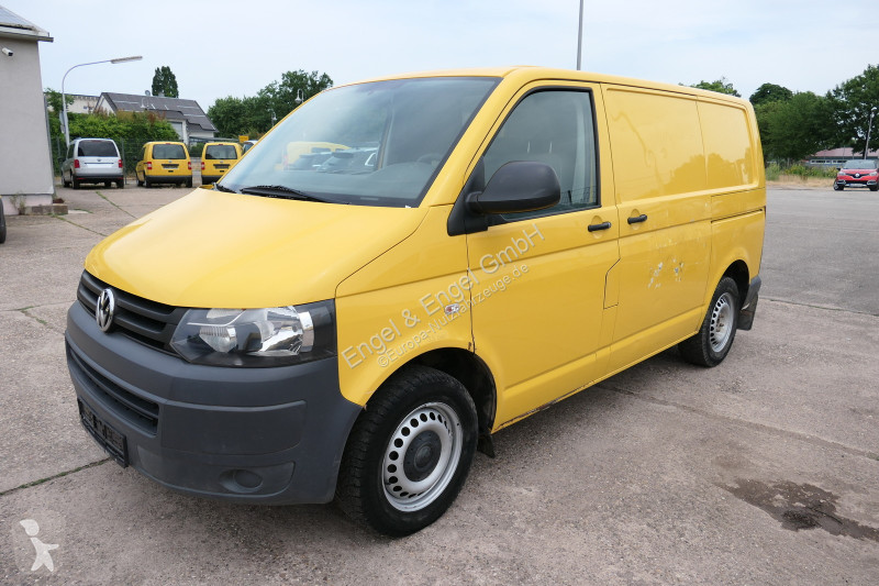 Autoutilitară Volkswagen T5 Transporter 2.0 TDI...