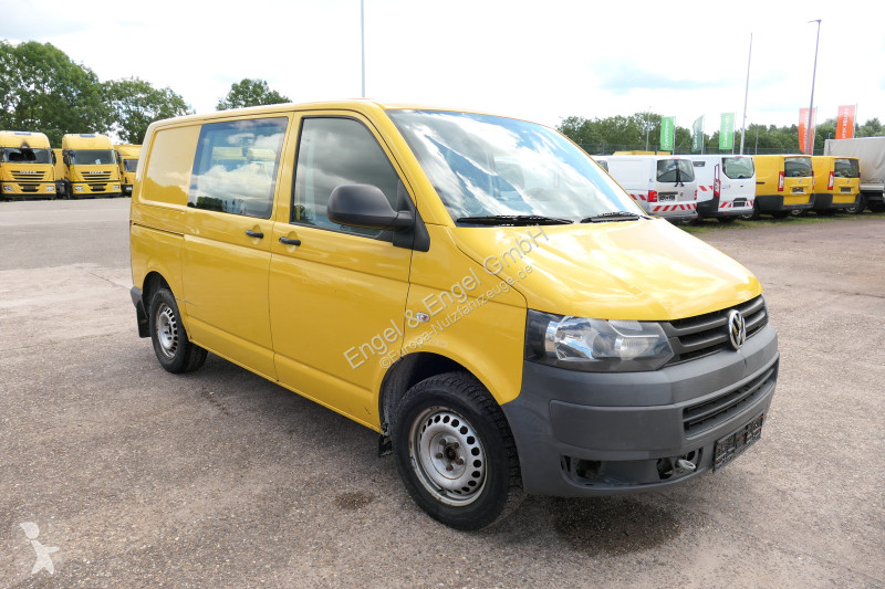 Véhicule utilitaire Volkswagen T5 Transporter...