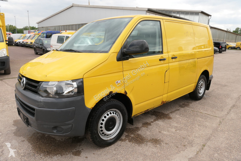Autoutilitară Volkswagen T5 Transporter 2.0 TDI...