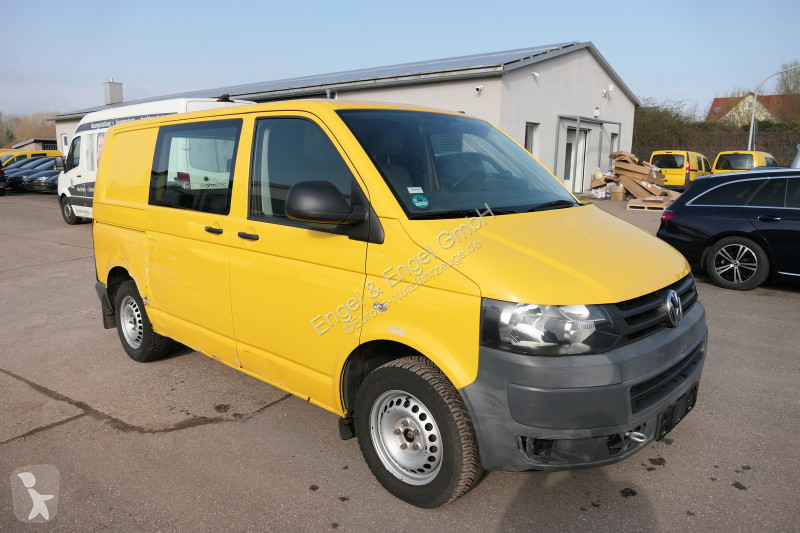 Autoutilitară Volkswagen T5 Transporter 2.0 TDI...
