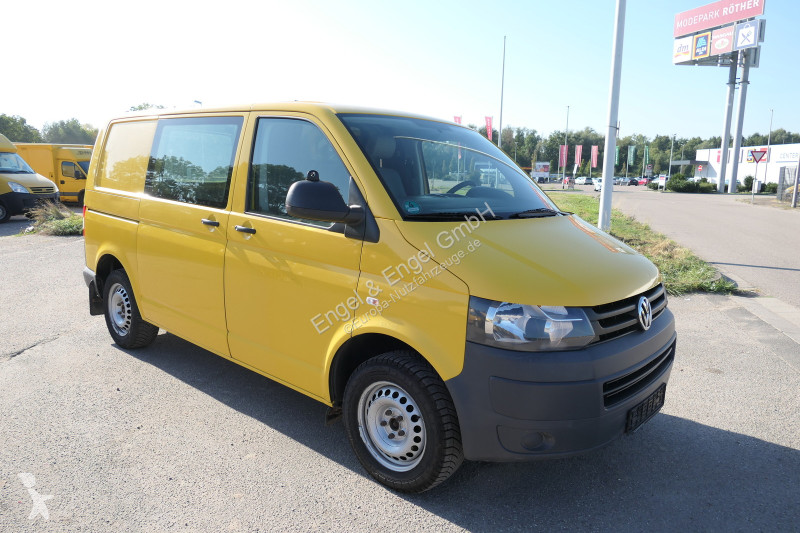 Véhicule utilitaire Volkswagen T5 Transporter...