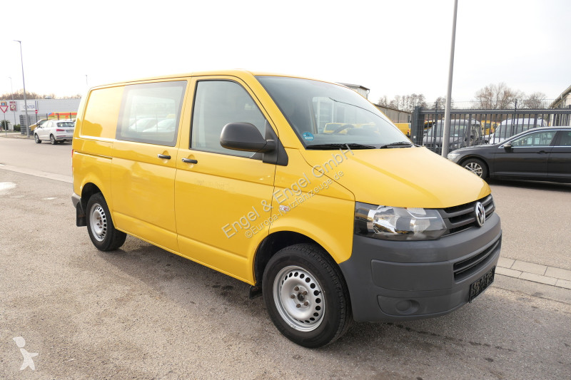 Véhicule utilitaire Volkswagen T5 Transporter...