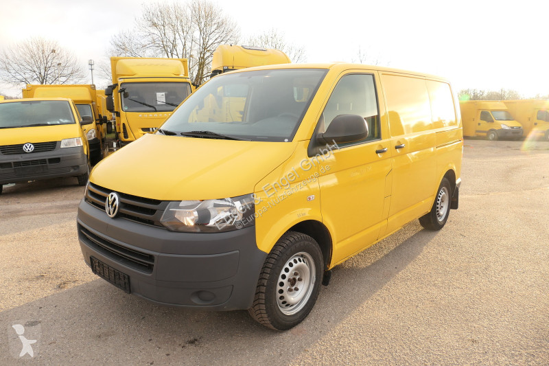 Autoutilitară Volkswagen T5 Transporter 2.0 TDI...