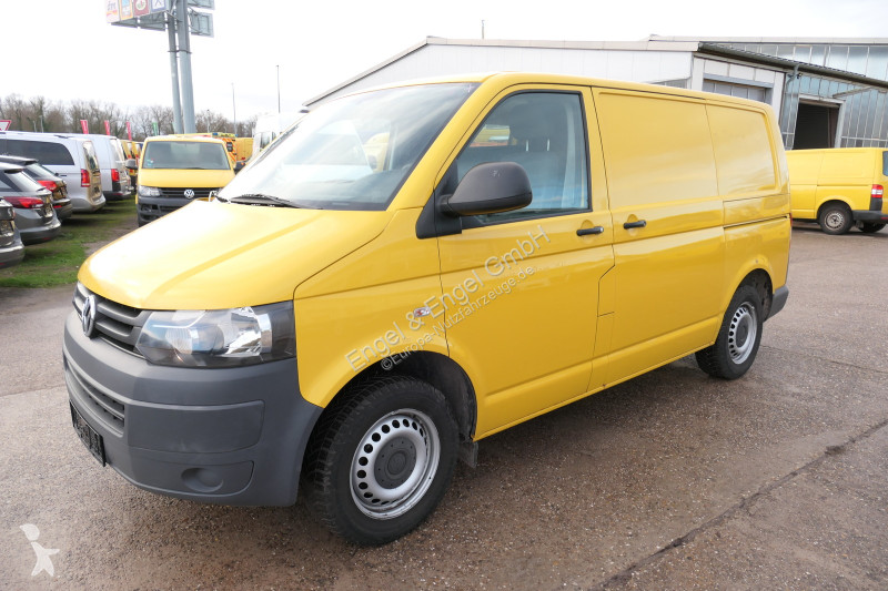 Autoutilitară Volkswagen T5 Transporter 2.0 TDI...