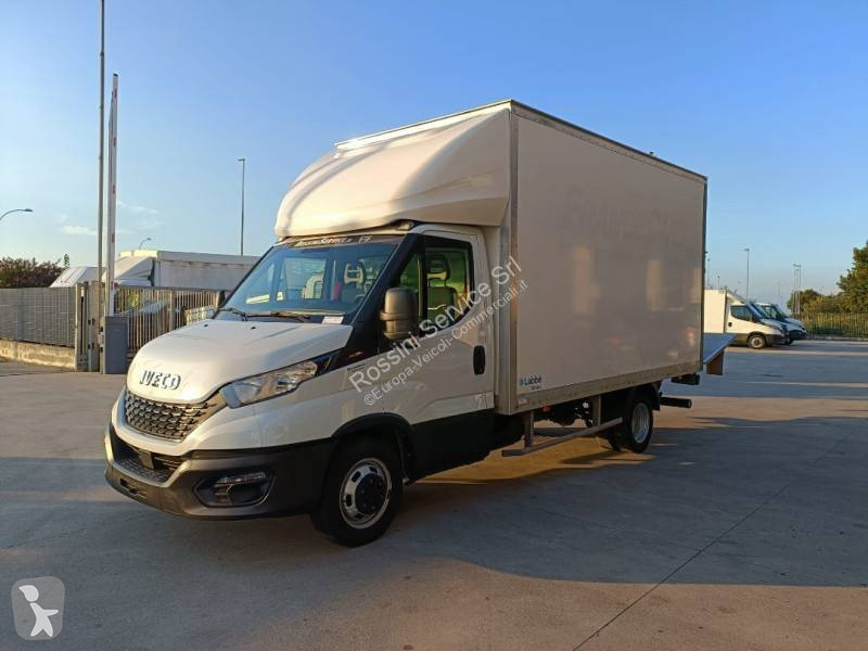 Véhicule utilitaire Iveco