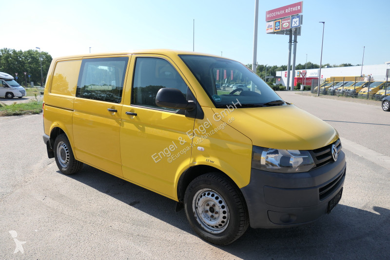 Véhicule utilitaire Volkswagen T5 Transporter...